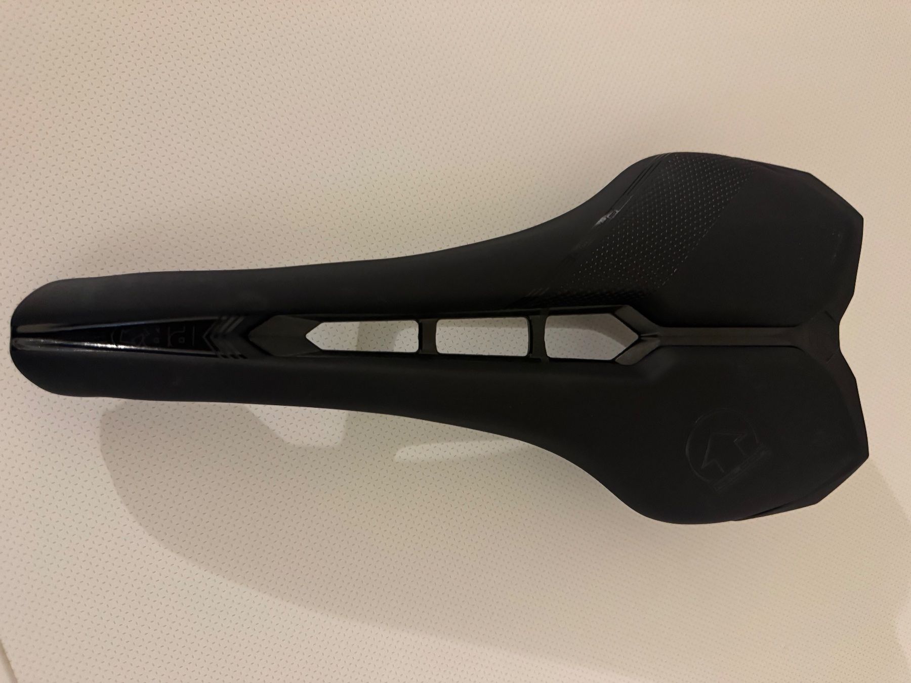 Pezzi di ricambio: Selle de vélo Falcon – Usato da Prez-vers-Noréaz venduto da jon_lm5f