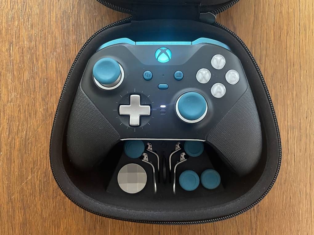 Microsoft Controller: Custom Xbox Elite Series 2 Controller – Nuovo (secondo la descrizione) da Knonau venduto da jovino01