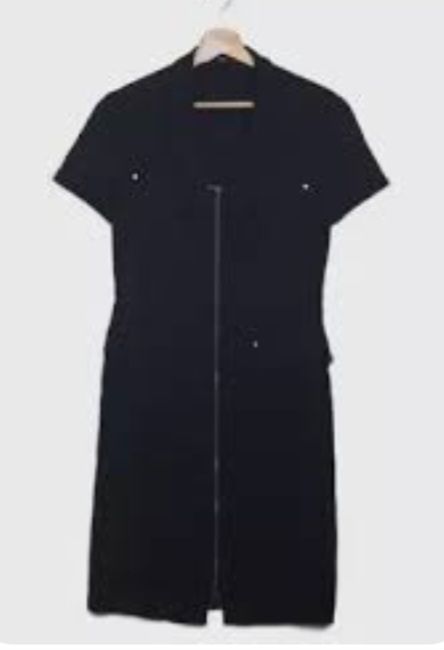Hugo Boss Vestiti: Robe Bleu  nuit Hugo Boss - - Taille 40 – Usato da Niedergösgen venduto da Eva2410