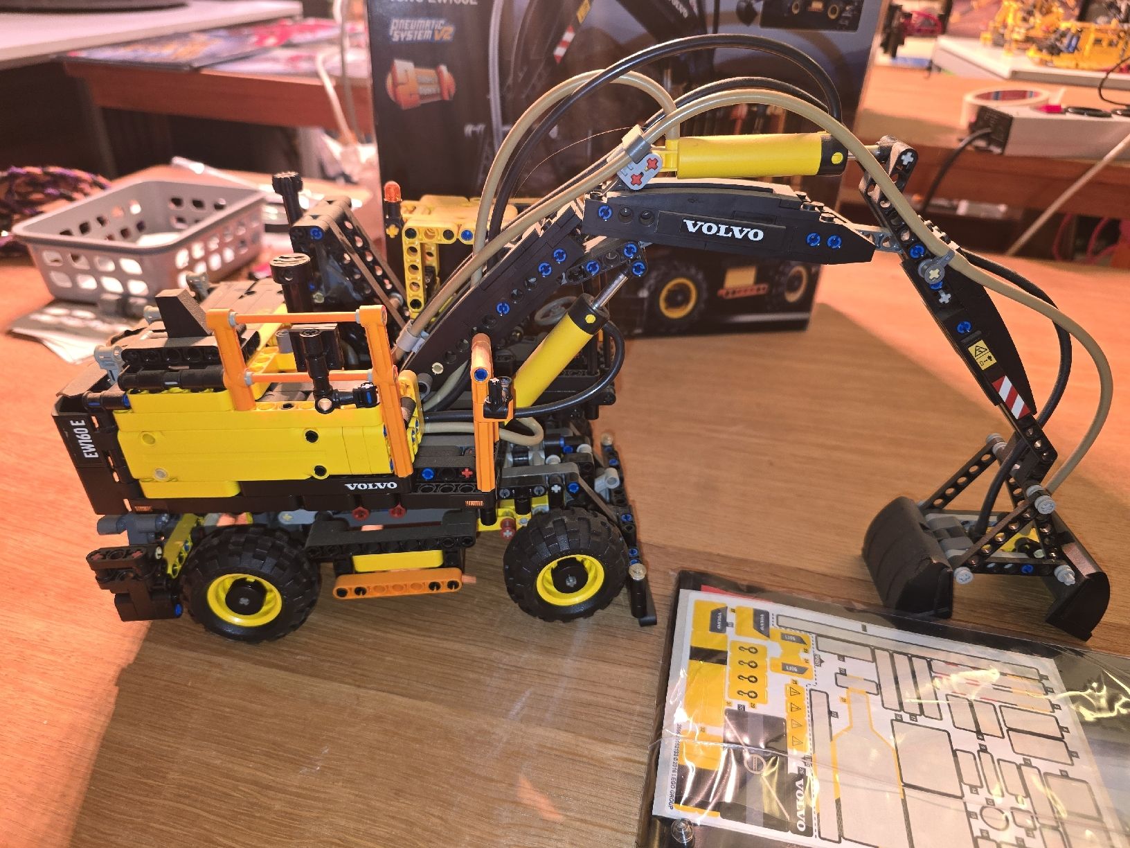 Technics Kit di costruzioni: LEGO Technic 42053 Volvo EW160E Bagger unbespielt – Usato da Wienacht-Tobel venduto da max_92rg 2