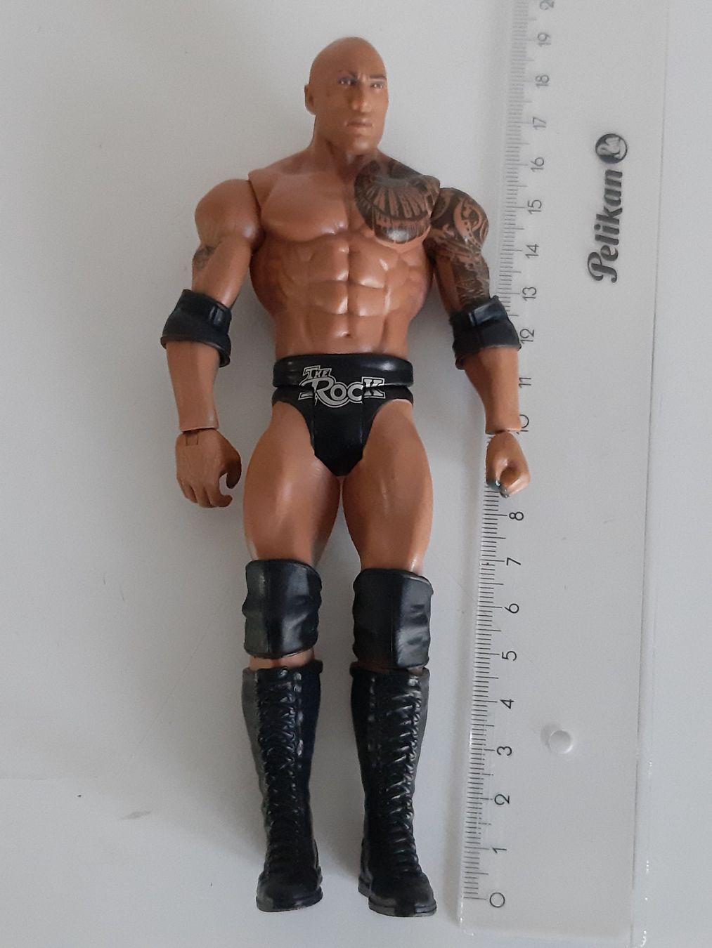 WWE Statuette: WWE Basic Series Action Figure - The Rock 2017 – Usato da Buchs SG venduto da Bray_Law 4