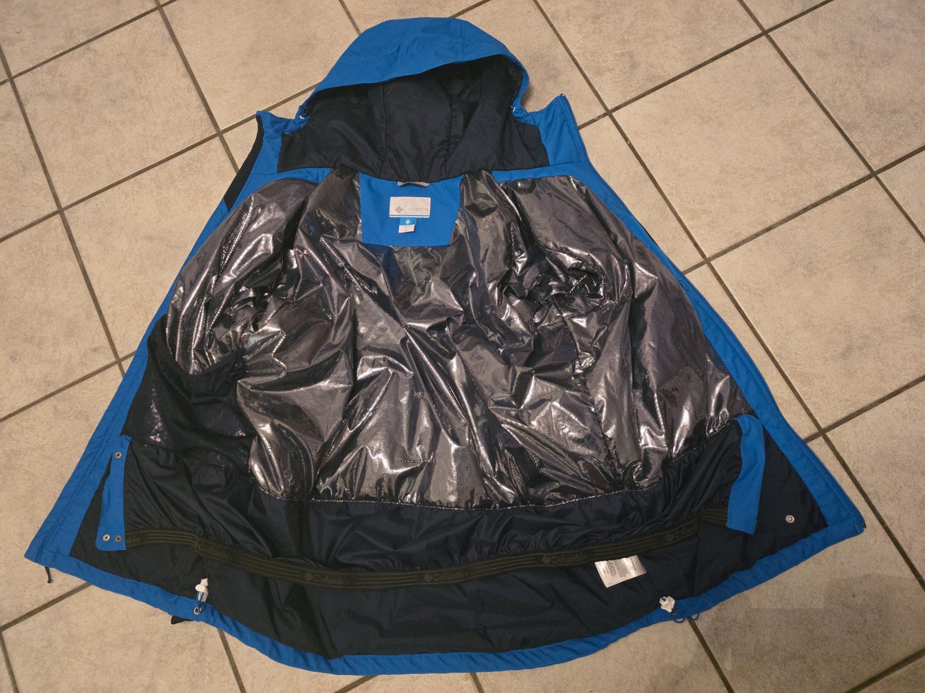 Columbia Giacche: Columbia Jacke Grösse XL – Usato da Schönenwerd venduto da Chez_Mimi 5