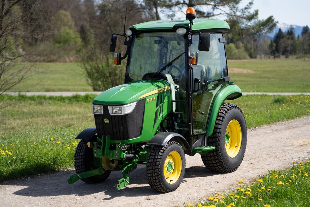 John Deere 3038R | Kaufen auf Ricardo