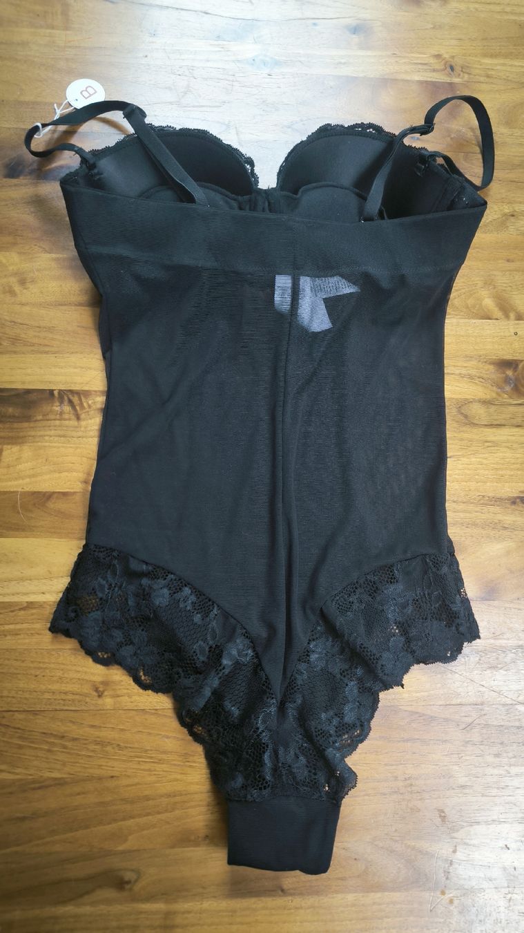 Yamamay Sonstige Unterwäsche: Schwarzer Body mit Spitze, neu mit Etikett, Grösse 75 B – Neu und originalverpackt aus Biel/Bienne von mar_vl8n 2