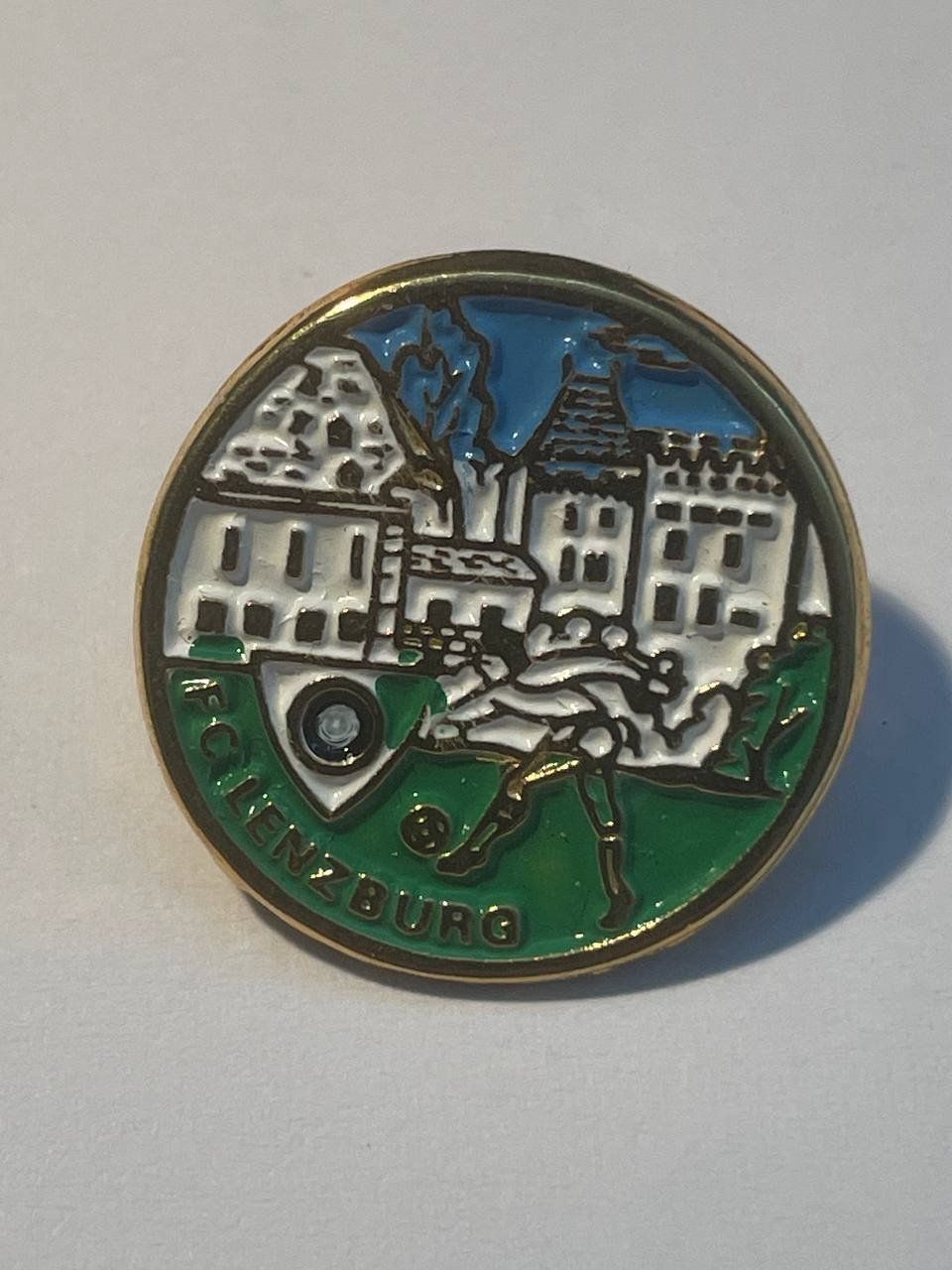 Placchette & Badge: 140. Pin - FC Lenzburg – Usato da Luzern venduto da Irek 1