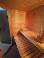 Massivholzsauna natur in sehr gutem Zustand