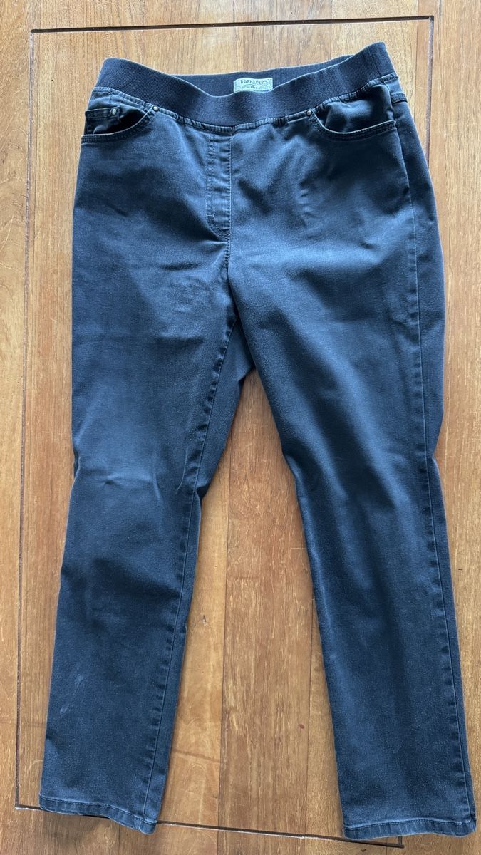 Brax Jeans: RAPHAELA by BRAX slim jeans 42 – D'occasion à Zollikon par rose59