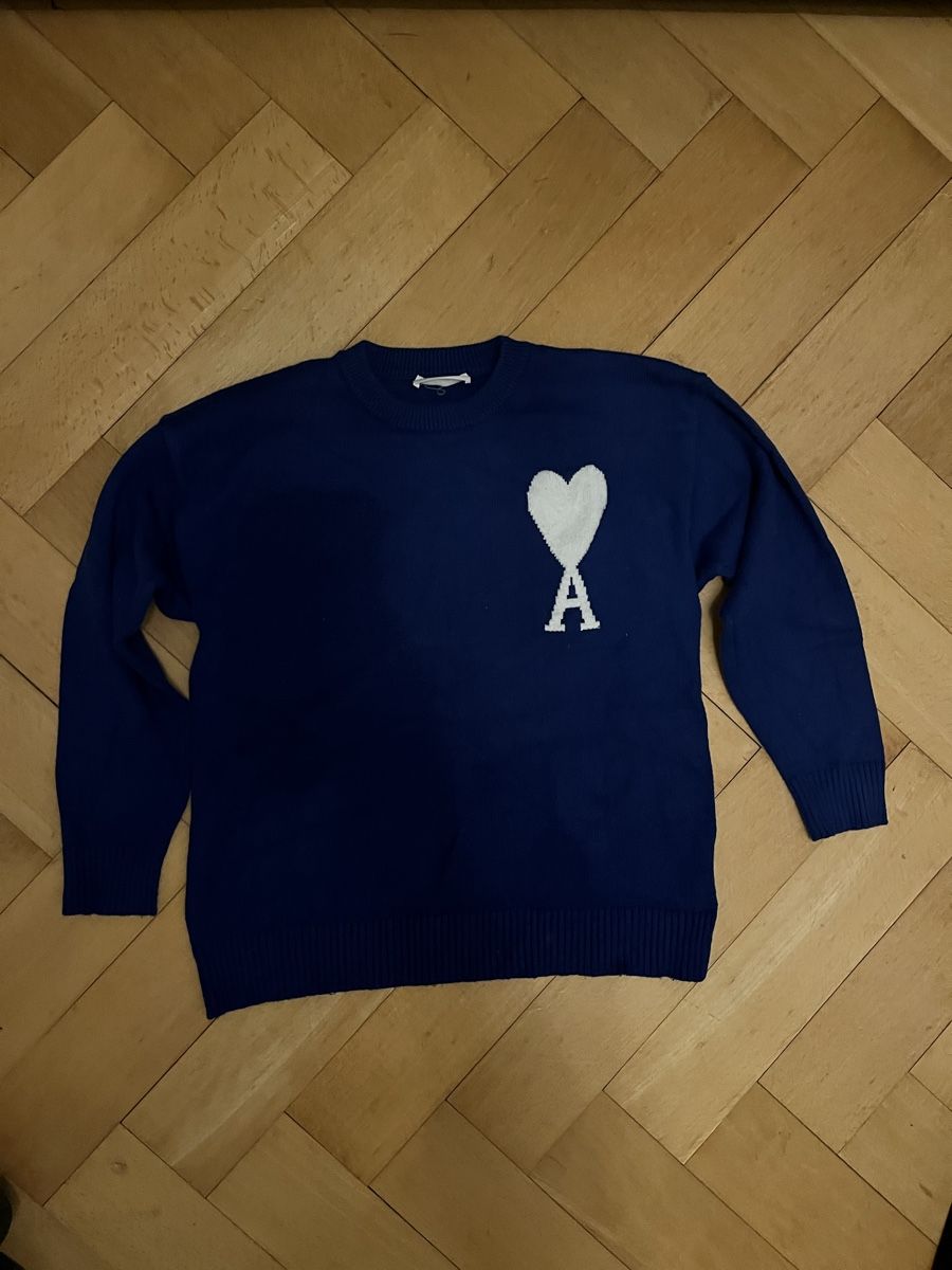 Pullover & Sweatshirts: Ami Pullover – Gebraucht aus Fribourg von pen_995b