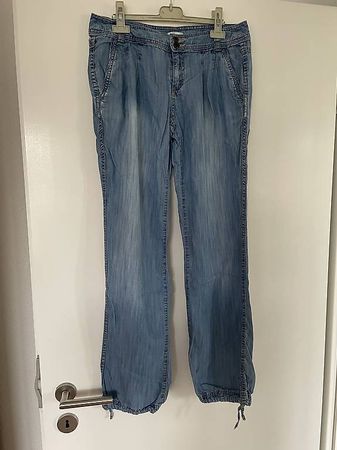 Divers jeans pour femme (détail en description)