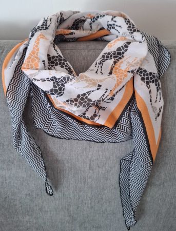 Damen Halstuch mit Giraffenmuster