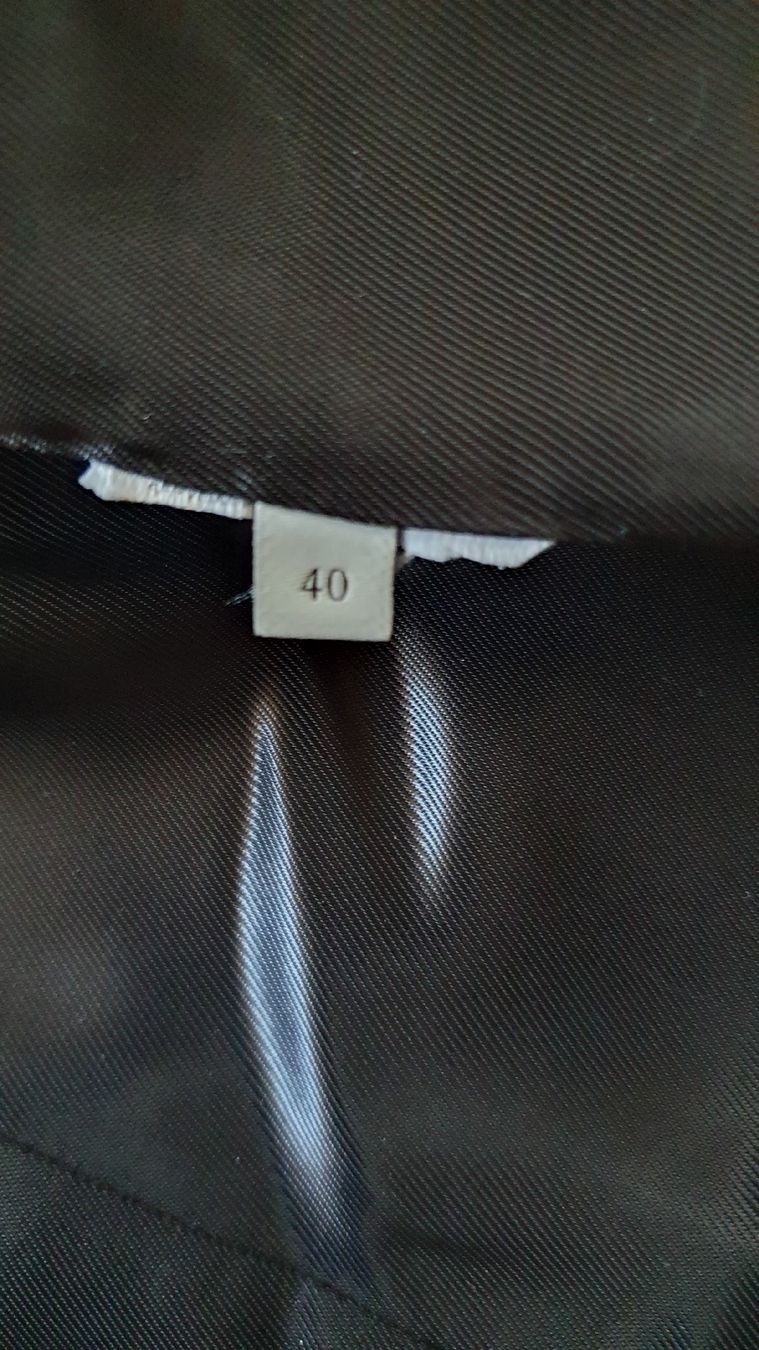 Completi & Tailleur: Blazer Sandro 40 – Usato da Erde venduto da zakleblanc 3