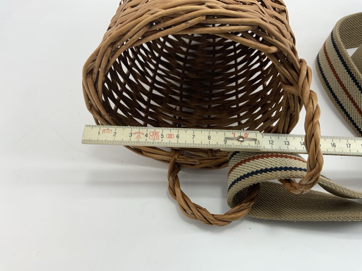 Altro in Antiquarato & Arte: Kirschen Erntekorb mit Gürtel – Usato da Erlach venduto da silvia3235 5