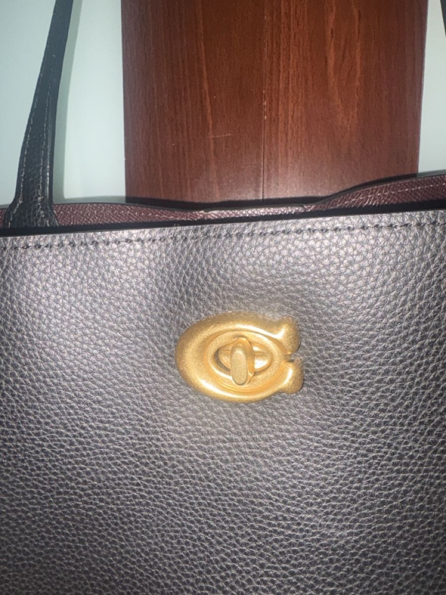 Coach Taschen für Damen: Willow Tote Bag - Handtasche black – Gebraucht aus Wetzikon ZH von ela_qh52 1