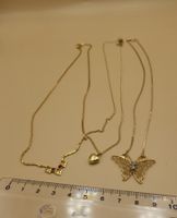 3 Goldige Halsketten mit Anhänger