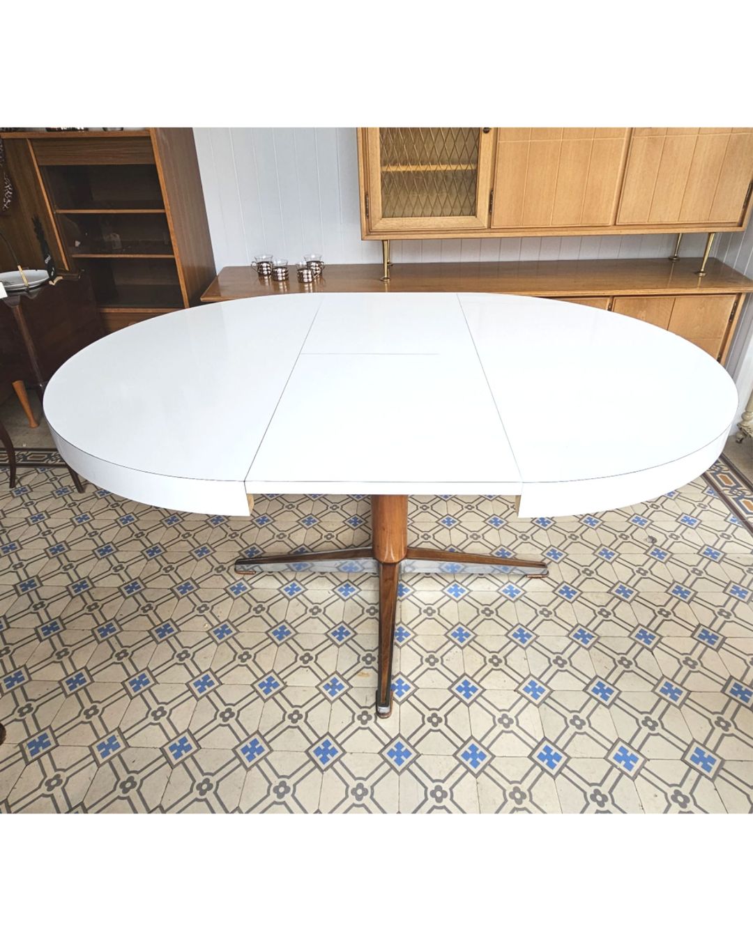 Tavoli: Table ronde formica année 60/70 – Usato da La Chaux-de-Fonds venduto da Saanna 4