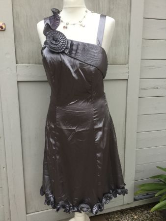 Robe grise satinée+Foulard soirée/gala, taille M