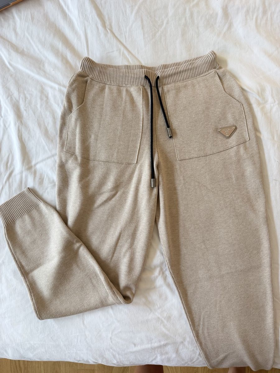 Pantaloni: Sweatpants – Nuovo (secondo la descrizione) da Zürich venduto da lil_h279