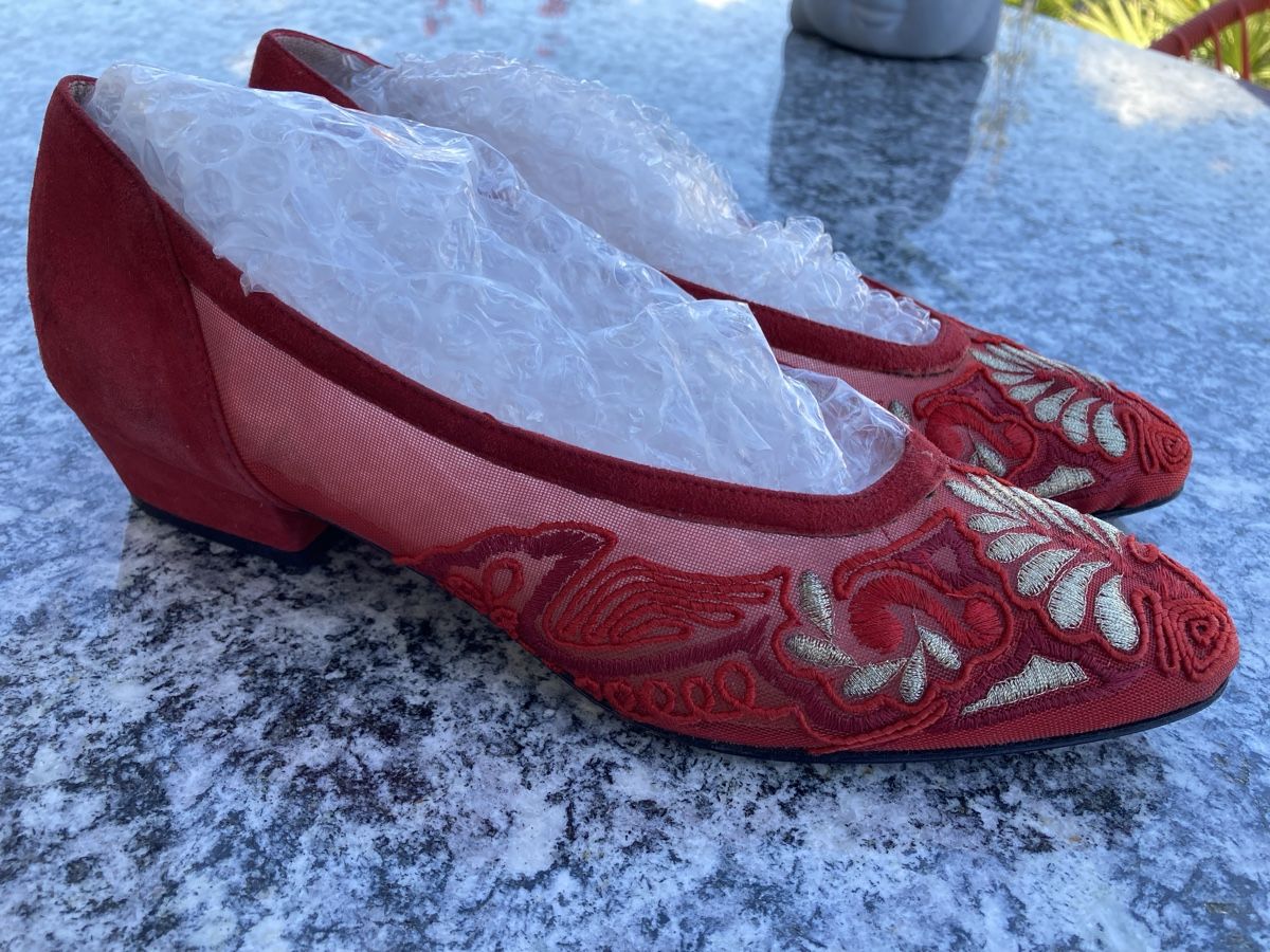 Walder Damenschuhe: Elegante rote Damenschuhe, Grösse 38.5 – Gebraucht aus Bäriswil BE von lilaviola