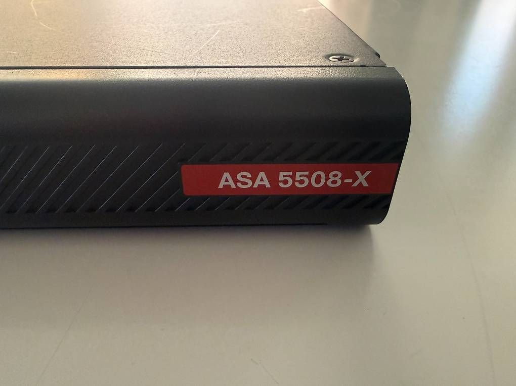 Firewall: Firewall Cisco ASA 5508-X – Usato da Genève venduto da thibaudrossetti 2