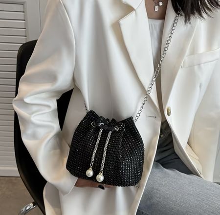 Kleine, schwarze Glitzer-Handtasche mit Kordelzug 🖤
