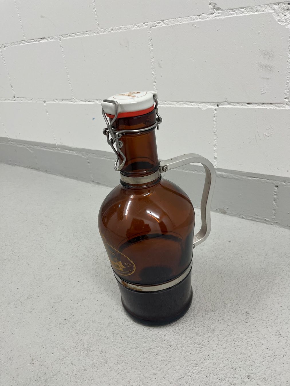 Feldschlösschen Bicchieri, Caraffe & Bottiglie: Bierflasche Feldschlösschen gross alt – Usato da Eschenbach SG venduto da Joey-Li 2