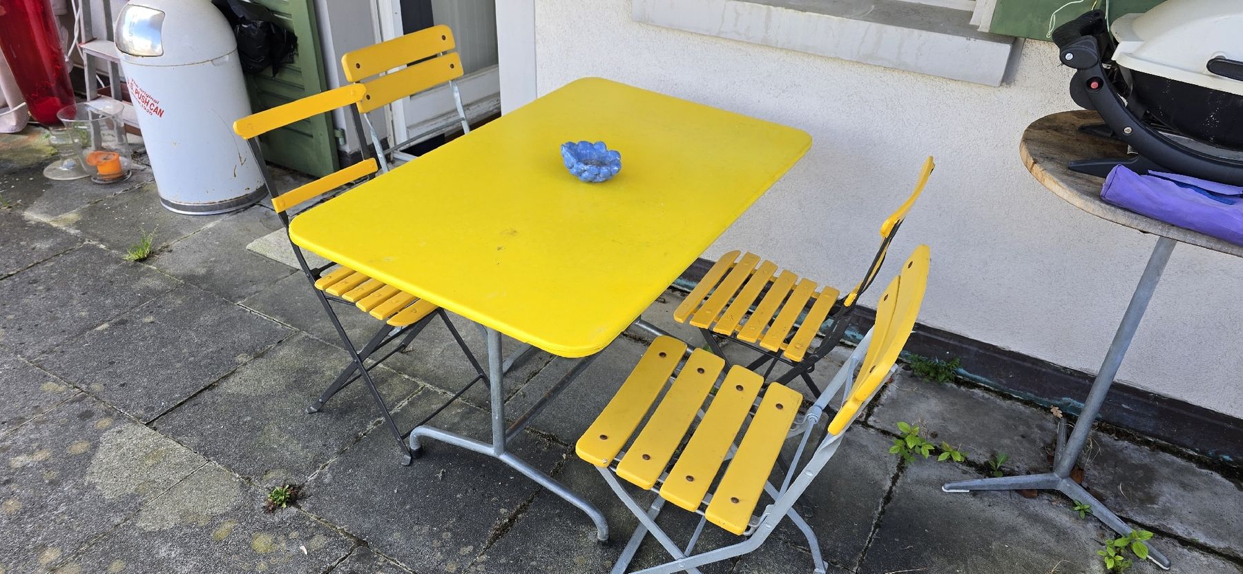 Tischset: vintage Gartentisch mit Klappstühlen , Metall Gartentisch – Gebraucht aus Zürich von Reni8048