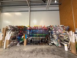 Grosser Folienbestand inkl. Regalsystem  Betriebsauflösung