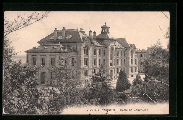 Cartoline postali: AK Neuchâtel, Ecole de Commerce – Usato da Berlin venduto da bartko-reher