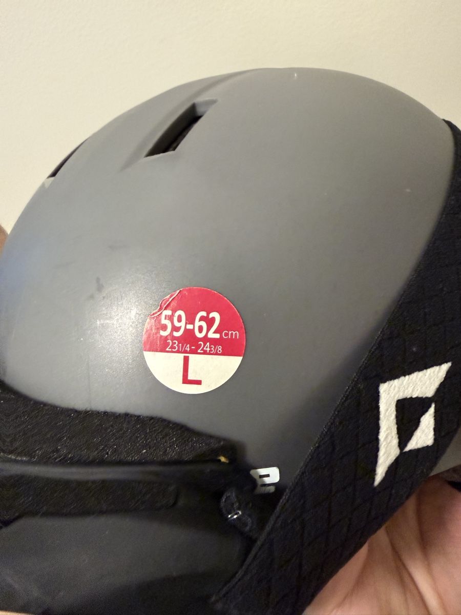 Decathlon Caschi: Wedze ski helmet + goggles – Usato da Zürich venduto da pet_8zjv 1