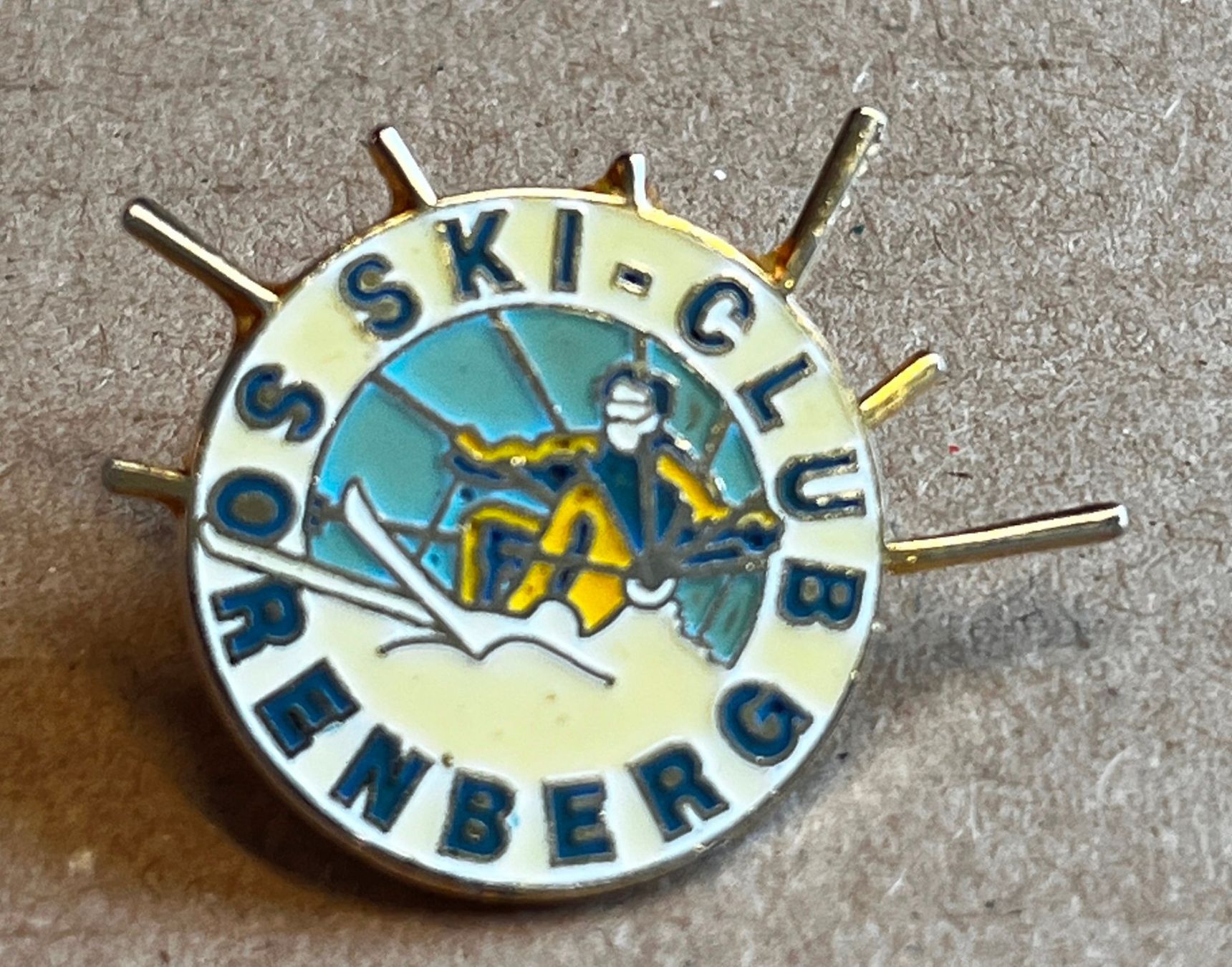 Placchette & Badge: SKI-CLUB  SÖRENBERG – Usato da Obernau venduto da Wgnom