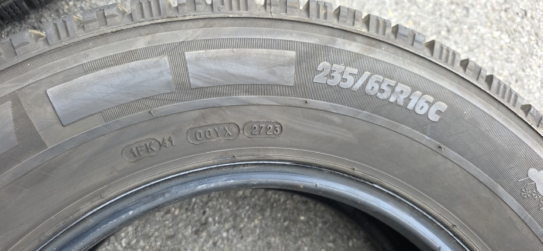 Michelin Pneumatici & Ruote complete: Winterpneu 235/65/R16C M+S – Usato da herzogenbuchsee venduto da jamma01 3
