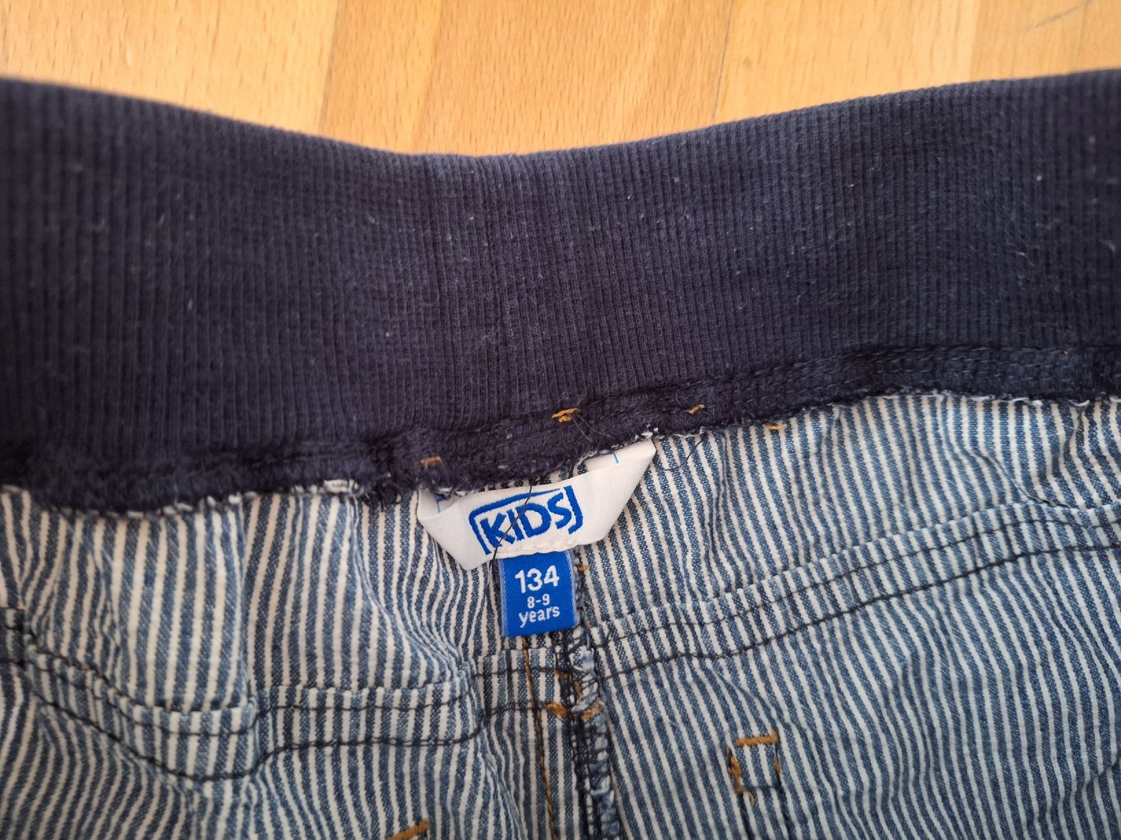 Pantalons: Shorts in Gr.134 – D'occasion à Oberrieden par man_9tm2 2