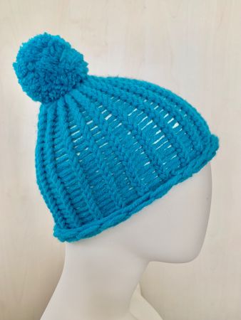 Newborn Kappe Beanie mit Bommel, Handarbeit
