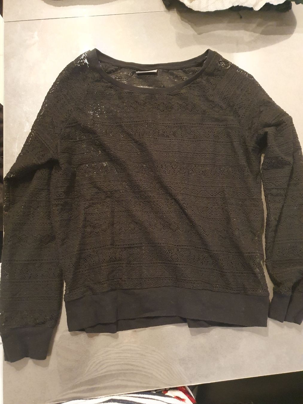 Maglioni & Felpe: Schwarzer Yessica Pullover, Grösse M – Usato da Muttenz venduto da Ela_Manu