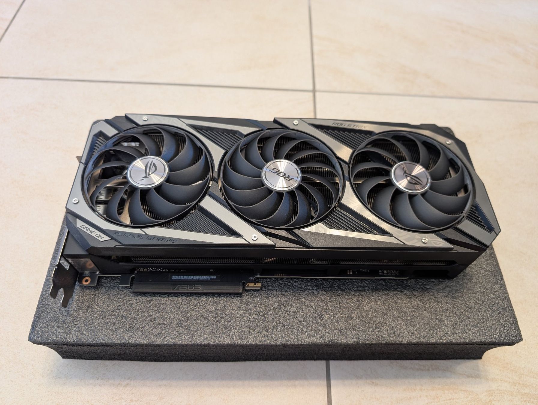 Asus Schede grafiche: ASUS ROG Strix GeForce RTX 3080 OC Edition 12GB – Usato da Cham venduto da Leoly1337 1