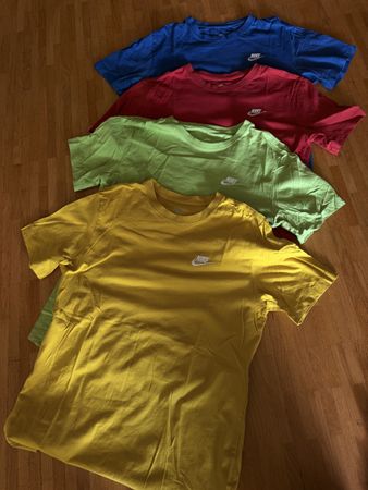 Original Nike Shirts, 4 Farben im Set, Gr. S