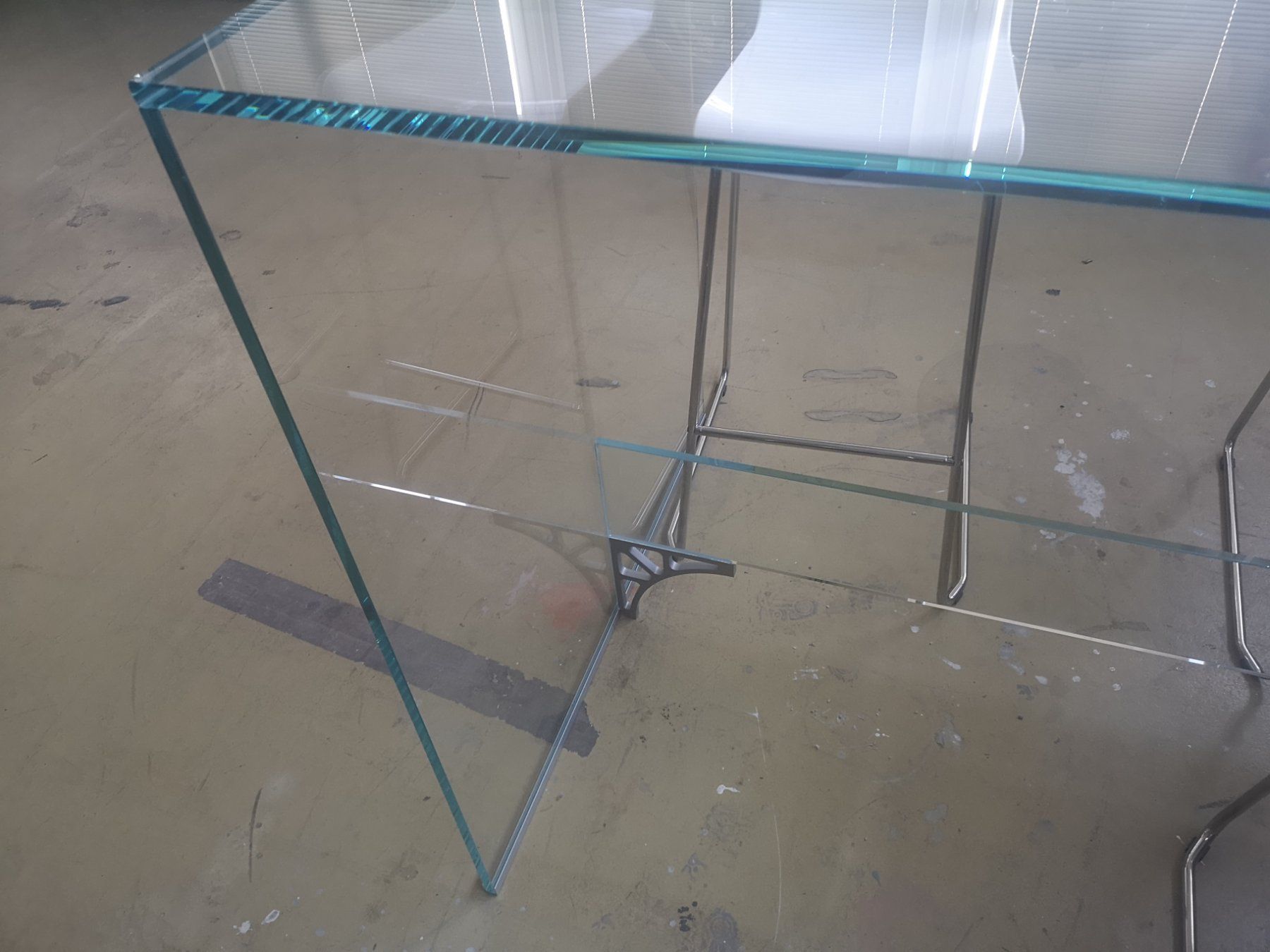 Tables: Table haute en verre – D'occasion à Noës par Rkpel 2