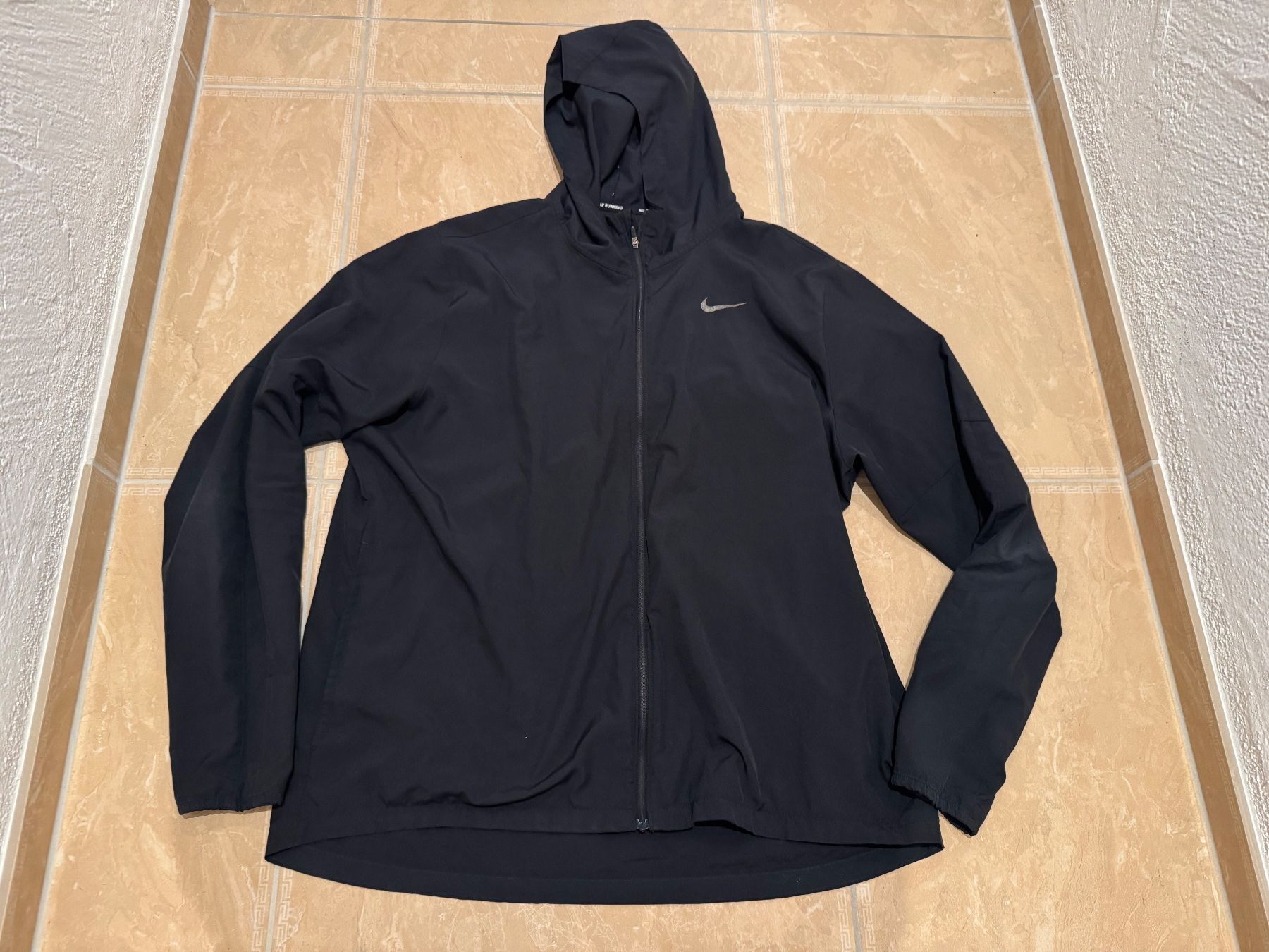 Nike Giacche: Nike Dry fit NWT Running Jacke, XL – Nuovo (secondo la descrizione) da Klingnau venduto da Markus14