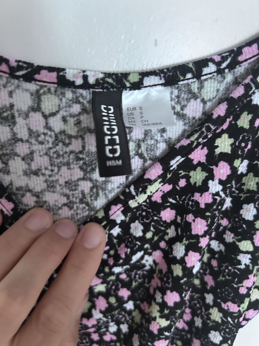 H&M Vestiti: Vestito floreale H&M taglia S  – Usato da Cugnasco venduto da sd1520 1