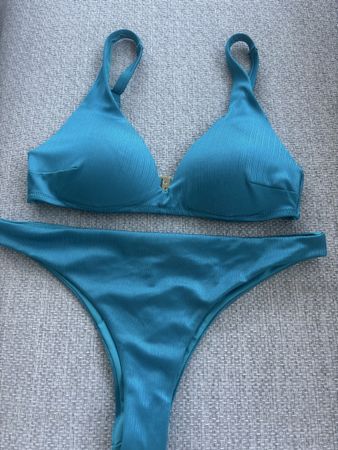 Bikini Petrol 