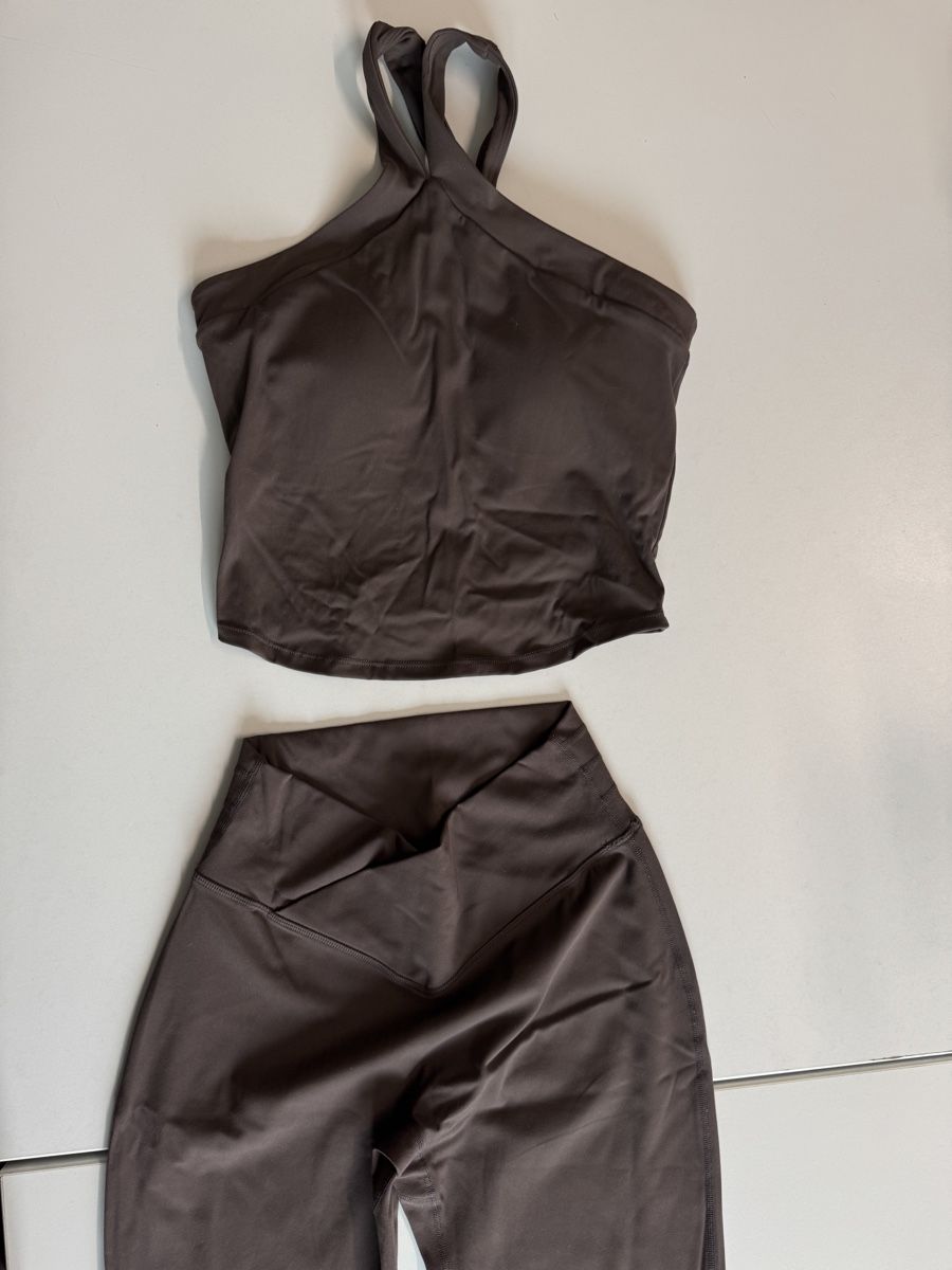 Lotti di vestiti: Brown sports set – Usato da Genève venduto da che_v9mq