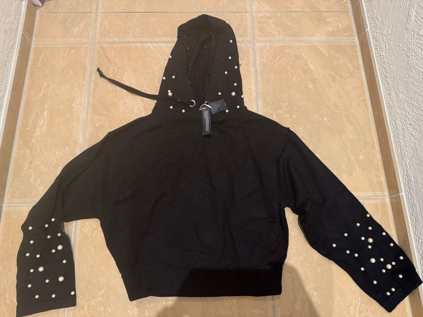Zara Maglioni & Felpe: Zara neuer Perlen Kapuzen Pulli, M – Nuovo e nell'imballaggio originale da Klingnau venduto da Markus14