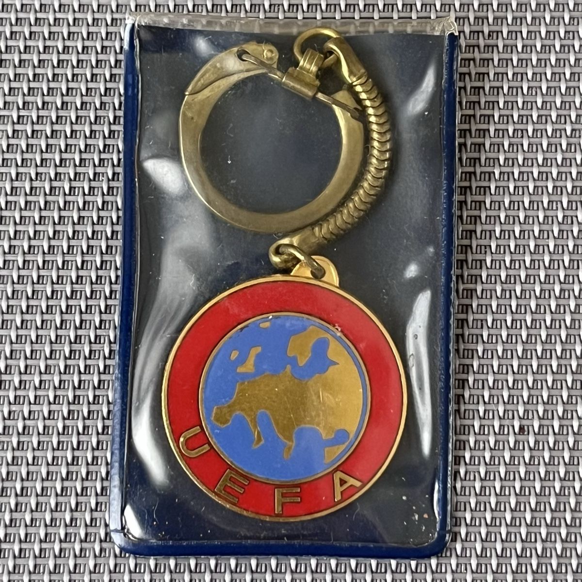 Portachiavi: Porte-clé vintage UEFA – Nuovo (secondo la descrizione) da Vuisternens-devant-Romont venduto da ribouldog 7