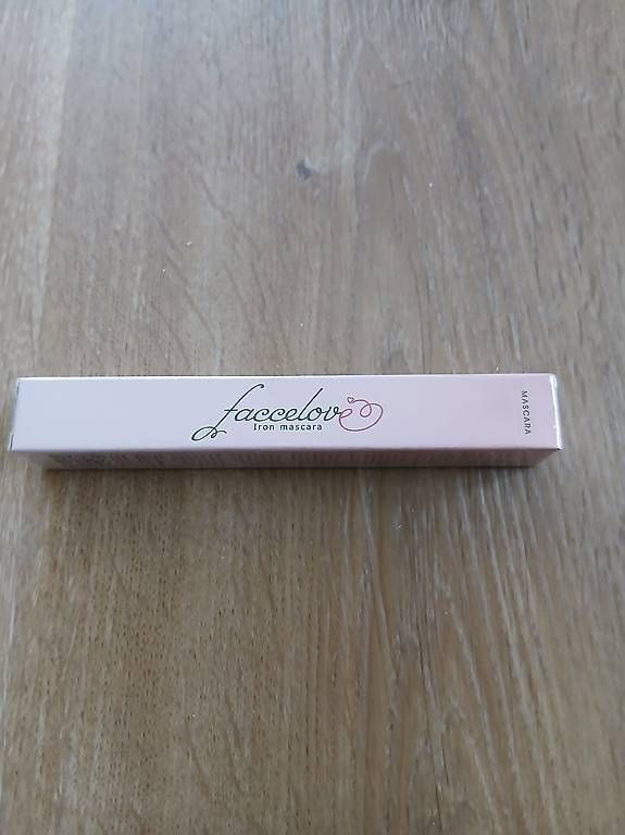 Maquillage: Mascara Facelove – Neuf avec emballage d'origine à Grächen par jan_9wyc