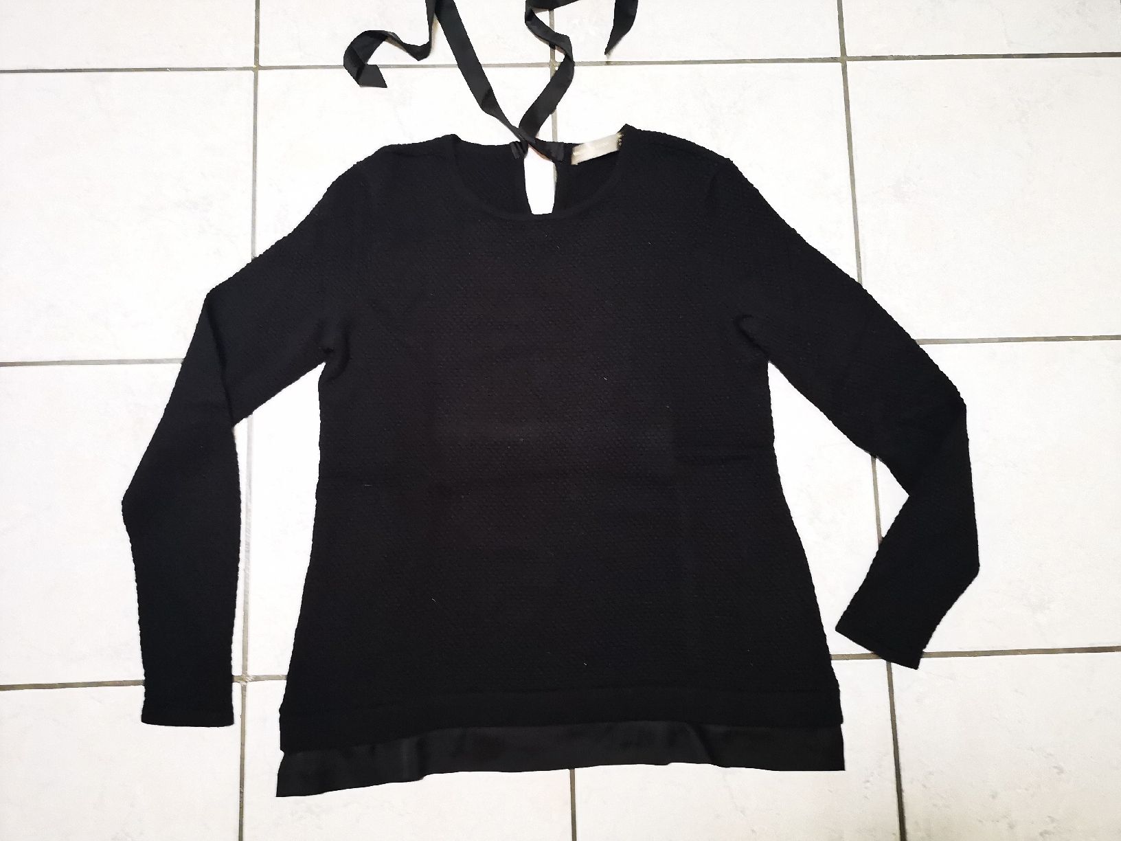 Hallhuber Pullover & Sweatshirts: HALLHUBER Pulli 100 % wolle, kratzt nicht ,  gr. 40 – Gebraucht aus Sevelen von gsandax