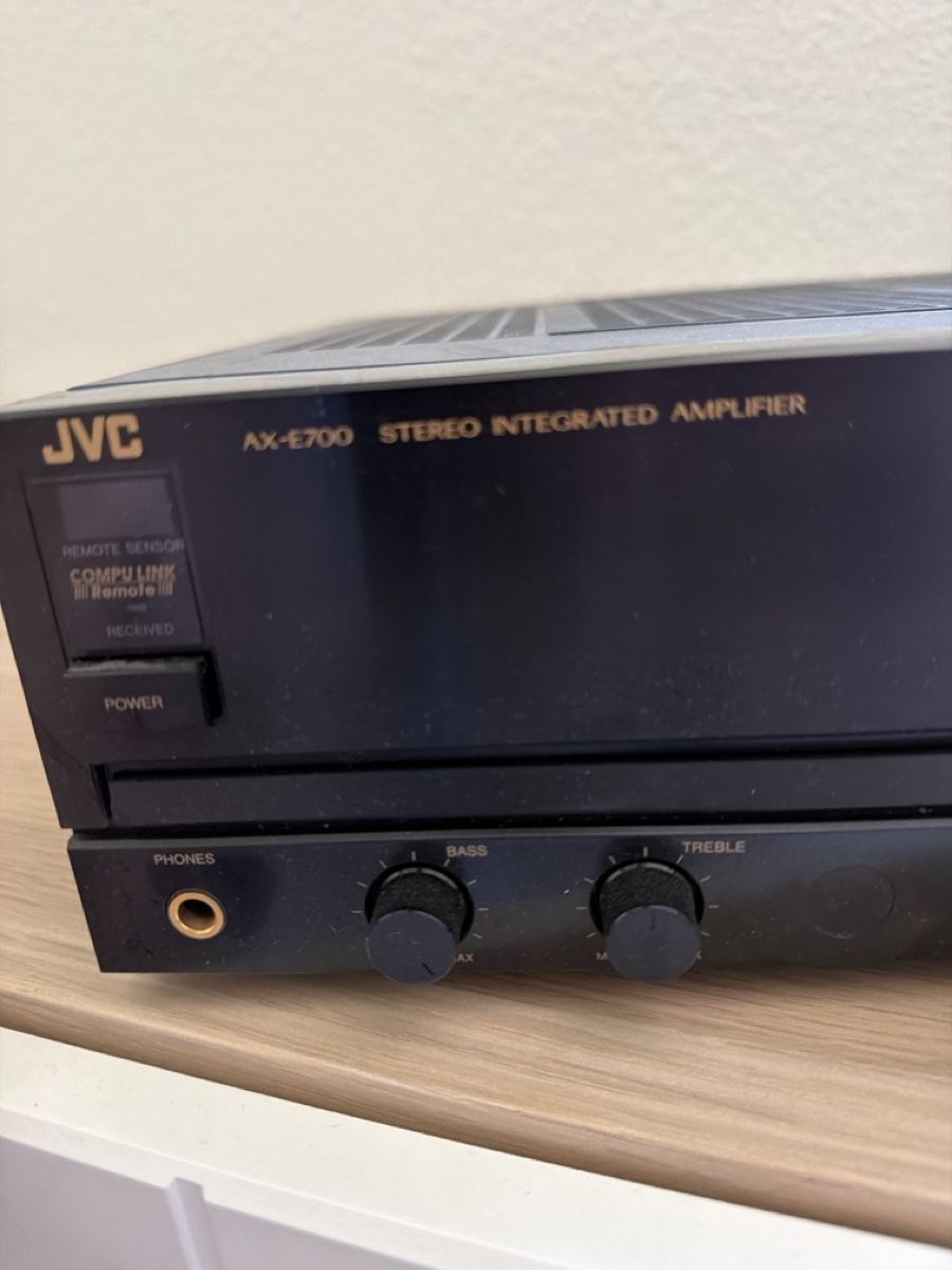 JVC Amplificatori: JVC AX-E700 Stereo Verstärker – Usato da Basel venduto da two_n27b 2