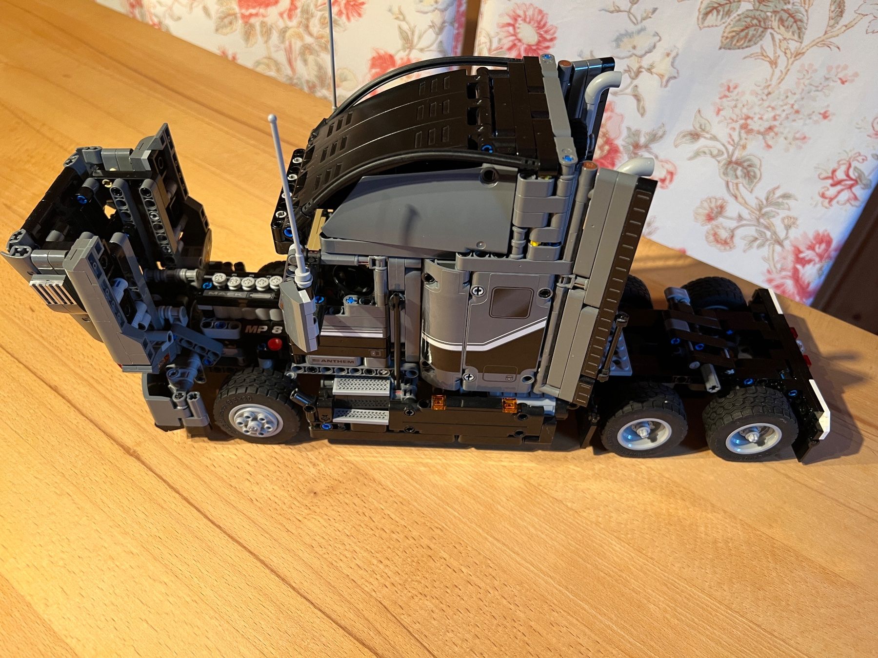 Lego Spielzeuge: LEGO LKW 42078 – Gebraucht aus Diemtigen von Mpsj4 5