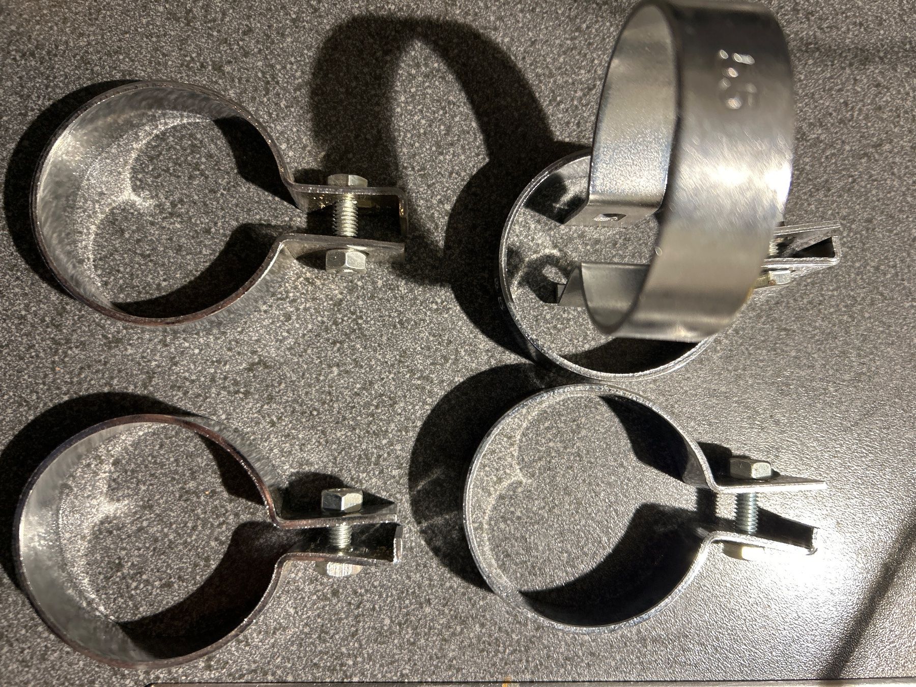 Sachs Ciclomotori: Sachs etc. Auspuffhalter 55mm neu – Nuovo (secondo la descrizione) da Zürich venduto da Fisel1