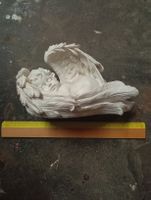 Schlafende Engelfigur Engel Deko Gips unbemalt, Vintage