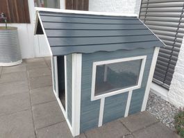 Grosse Hundehütte / Hundehaus (171x138x132 cm)